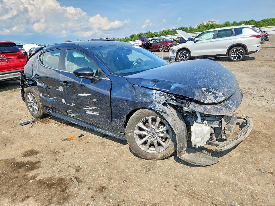 62218096 :رقم المزاد ، JM1BPAJL9M1318816 vin ، 2021 Mazda 3 مزاد بيع
