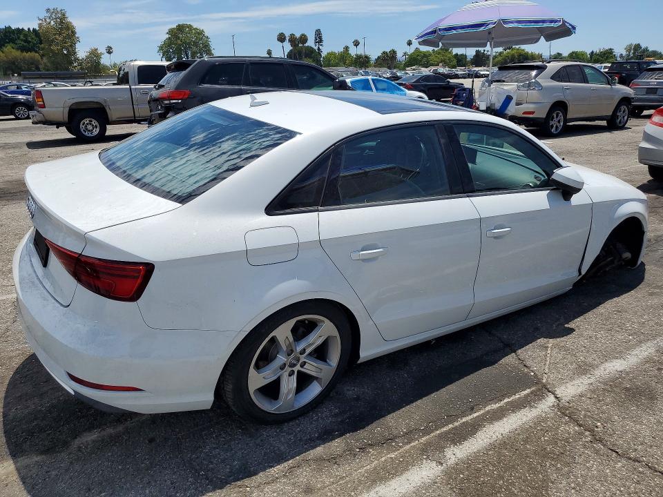 Auction sale of the 2017 Audi A3, vin: WAUAUGFF9H1040173, lot number: 61943196