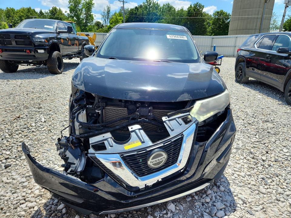 Продажа на аукционе авто 2018 Nissan Rogue, vin: KNMAT2MVXJP550084, номер лота: 62968366