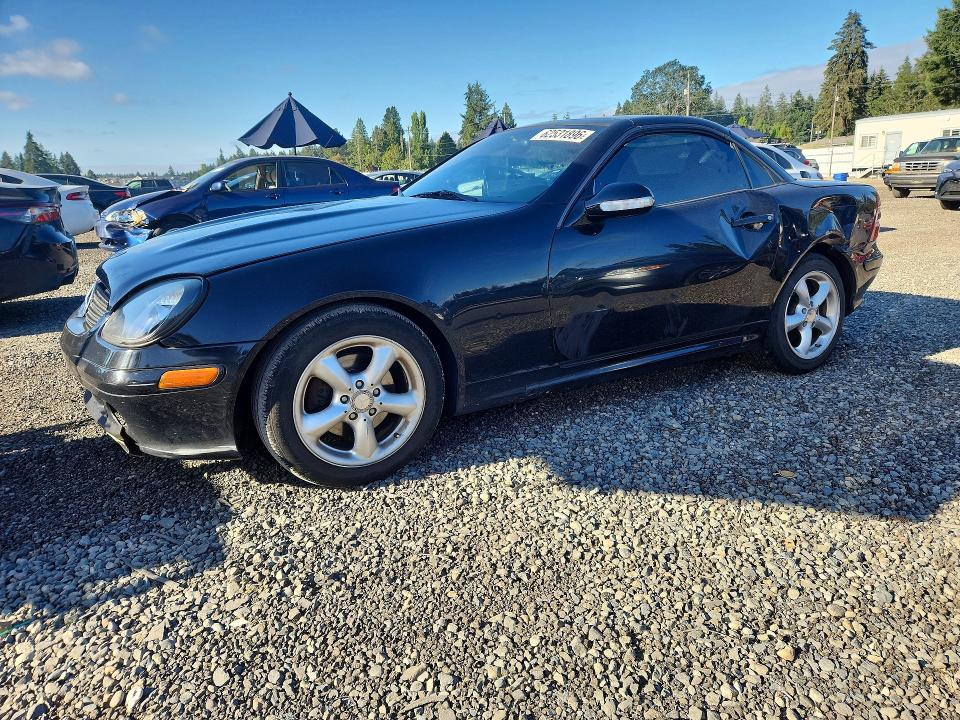62531896 :رقم المزاد ، WDBKK65F31F209930 vin ، 2001 Mercedes-benz Slk مزاد بيع