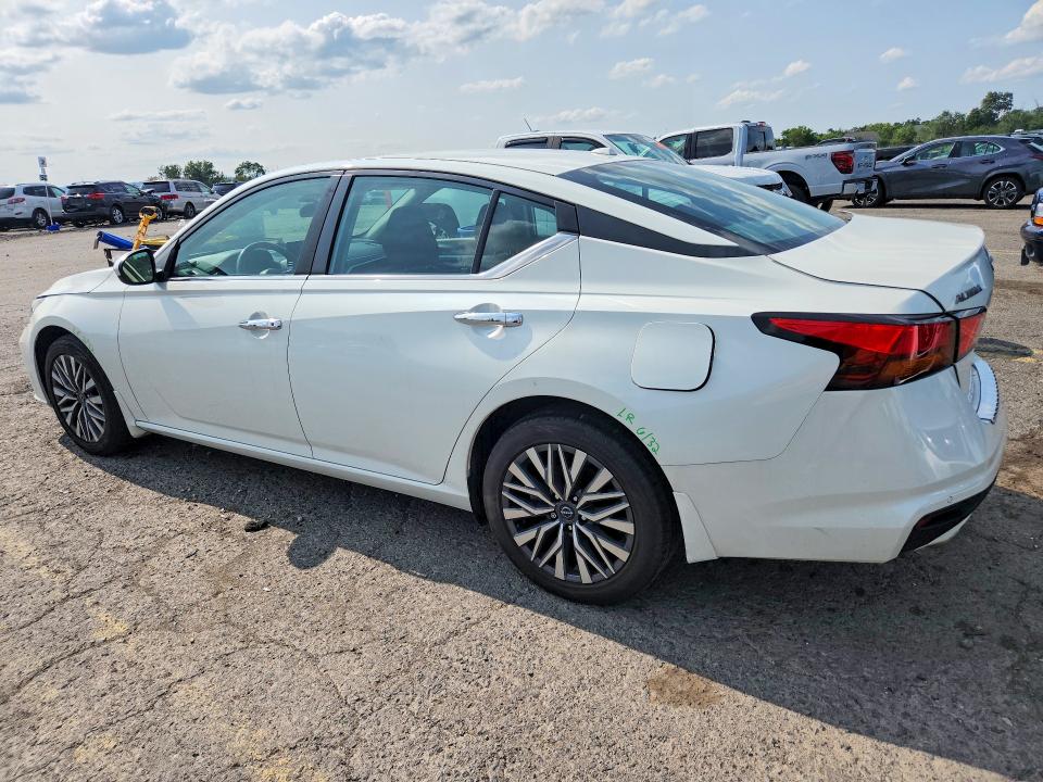 Продажа на аукционе авто 2023 Nissan Altima, vin: 1N4BL4DW7PN333465, номер лота: 62234156