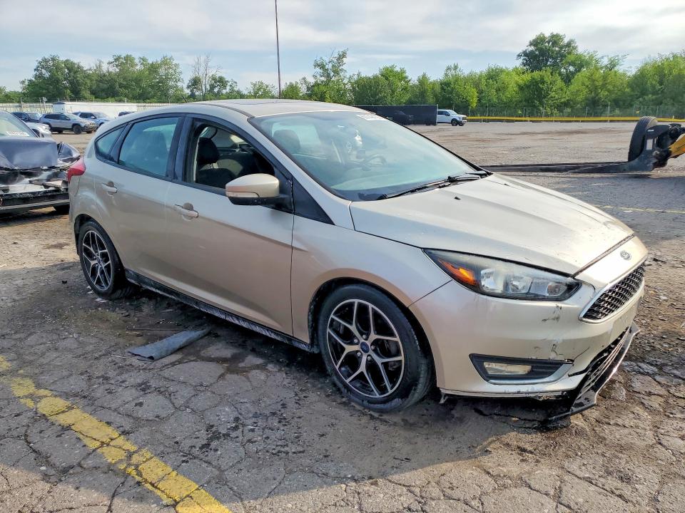 60749166 :رقم المزاد ، 1FADP3M20JL210159 vin ، 2018 Ford Focus مزاد بيع