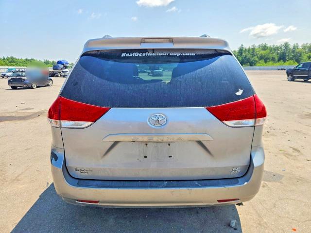 56974776 :رقم المزاد ، 5TDJK3DC2DS051748 vin ، 2013 Toyota Sienna مزاد بيع