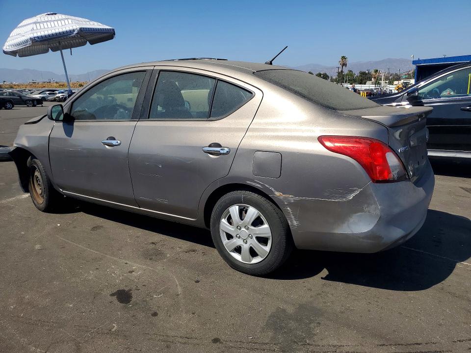 2014 Nissan Versa მანქანა იყიდება აუქციონზე, vin: 3N1CN7AP3EK462302, აუქციონის ნომერი: 63350316