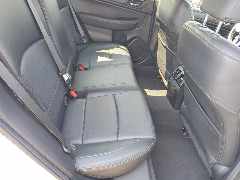 61811236 :رقم المزاد ، 4S4BSAJC6F3321089 vin ، 2015 Subaru Outback مزاد بيع
