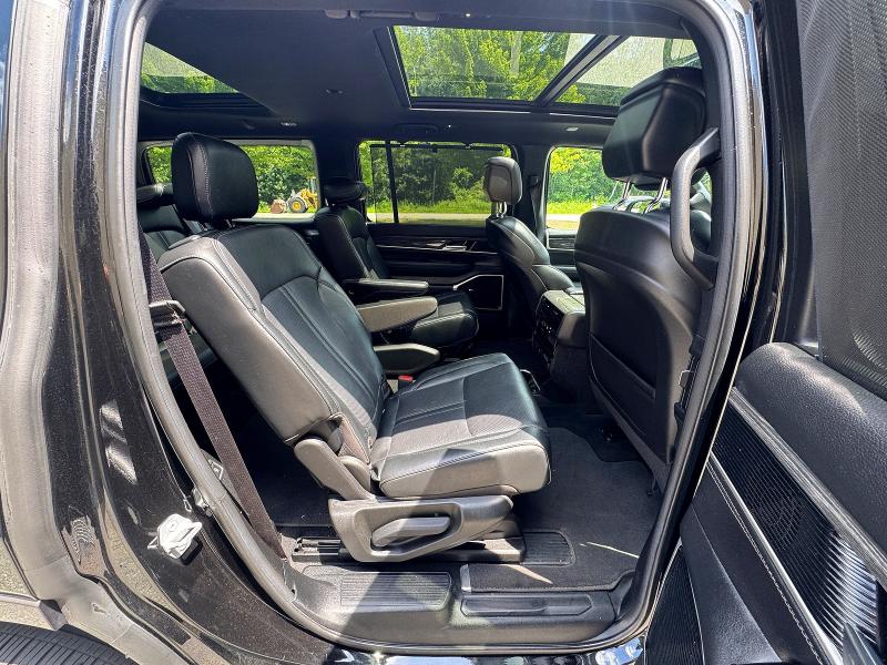 Продажа на аукционе авто 2022 Jeep Wagoneer, vin: 1C4SJVDTXNS108757, номер лота: 59921306