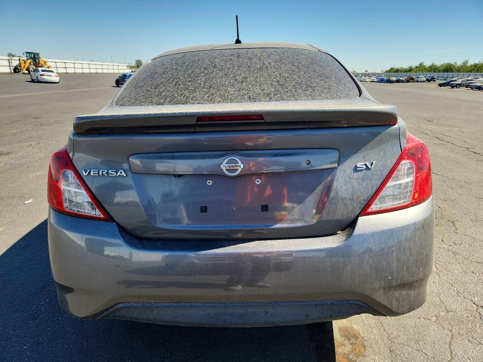 62102146 :رقم المزاد ، 3N1CN7APXKL815317 vin ، 2019 Nissan Versa مزاد بيع