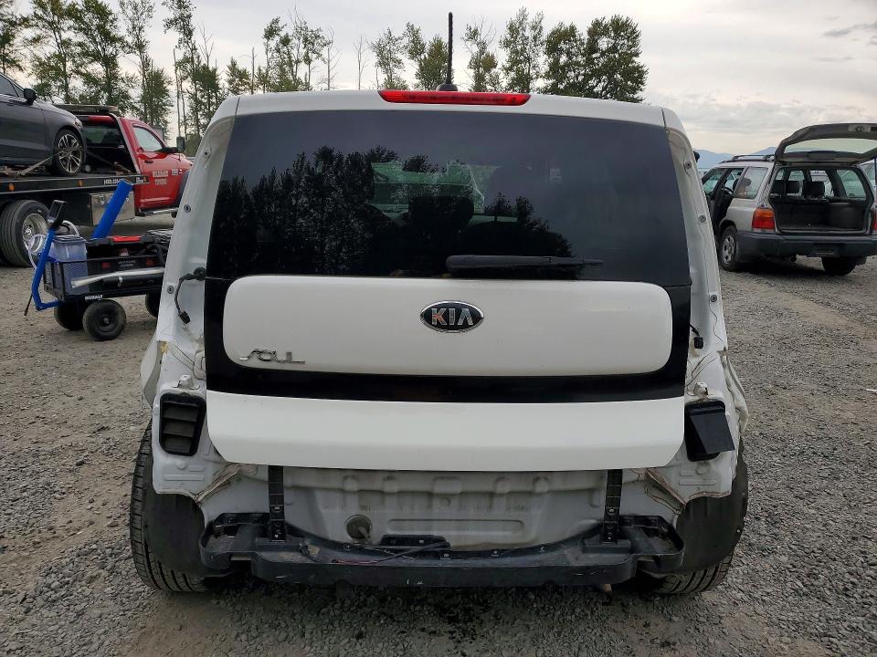 Продаж на аукціоні авто 2018 Kia Soul, vin: KNDJN2A27J7569955, номер лоту: 60789516