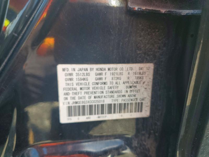 60143176 :رقم المزاد ، JHMGE8G3XCC025018 vin ، 2012 Honda Fit مزاد بيع