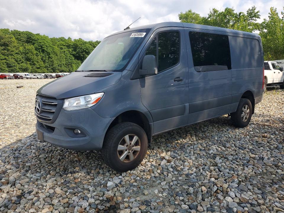 41635066 :رقم المزاد ، W1W4EBVY2MT060111 vin ، 2021 Mercedes-benz Sprinter مزاد بيع