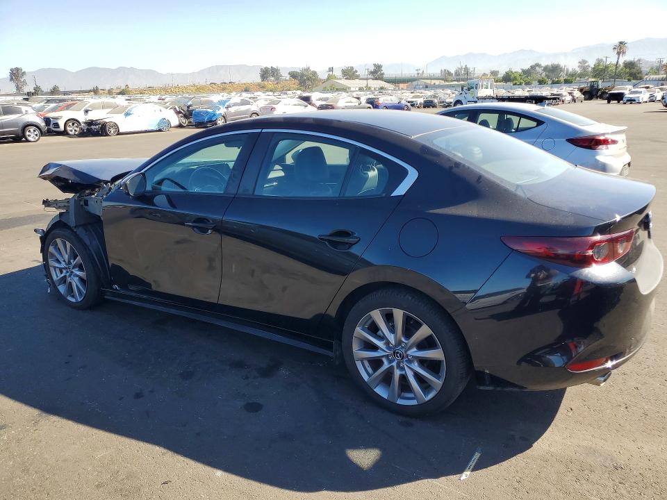 60647836 :رقم المزاد ، 3MZBPACL5MM214806 vin ، 2021 Mazda 3 مزاد بيع