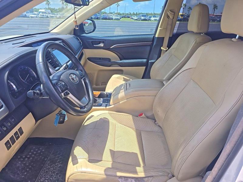 2015 Toyota Highlander მანქანა იყიდება აუქციონზე, vin: 5TDYKRFH9FS097073, აუქციონის ნომერი: 61456076