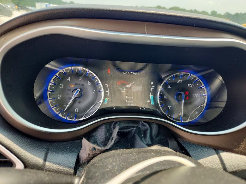 63322336 :رقم المزاد ، 2C4RC1EG1HR669261 vin ، 2017 Chrysler Pacifica مزاد بيع