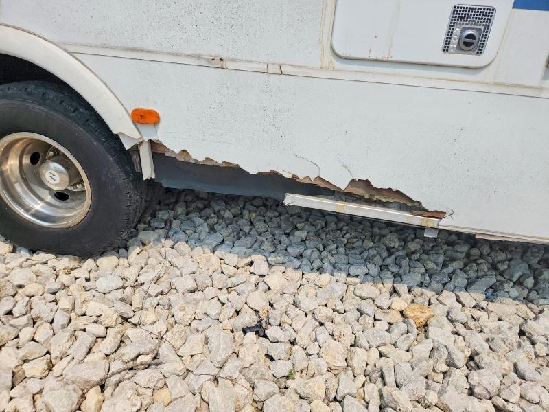 1997 Ford Coach მანქანა იყიდება აუქციონზე, vin: 3FCMF53G4VJA18738, აუქციონის ნომერი: 62822106