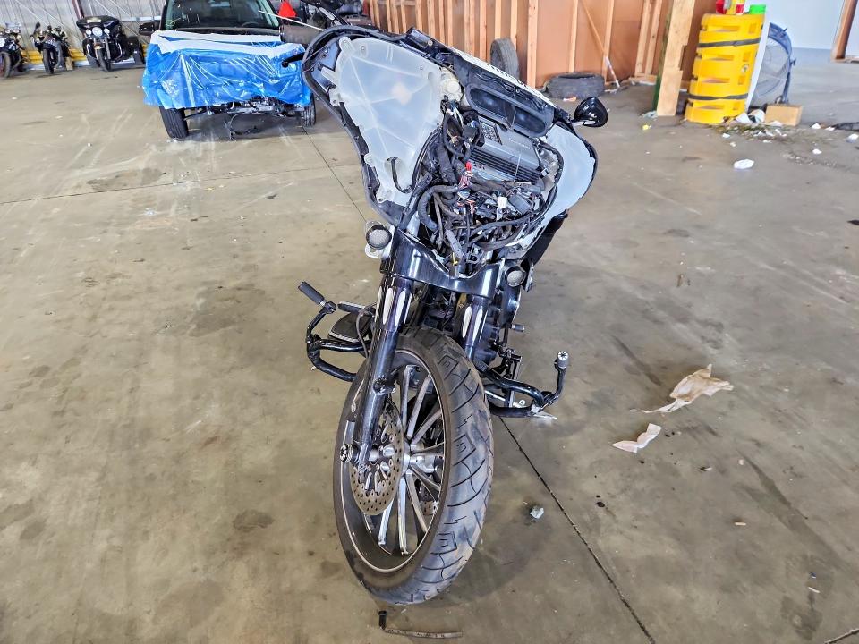 Продаж на аукціоні авто 2015 Harley-davidson Flhxs, vin: 1HD1KRM15FB624166, номер лоту: 61209586