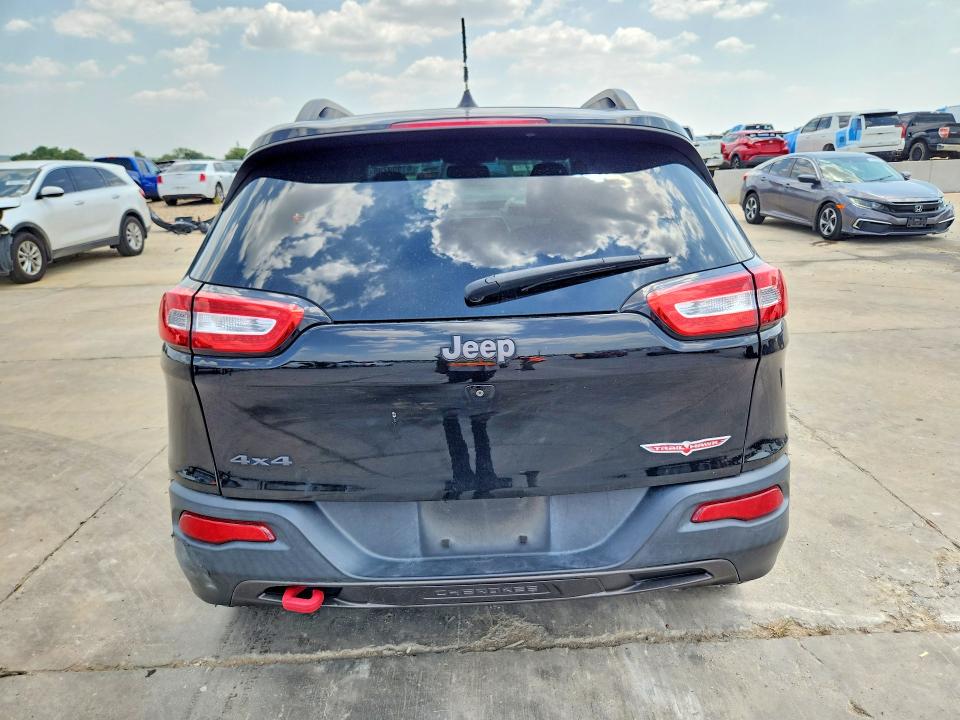 61999206 :رقم المزاد ، 1C4PJMBS8HW569947 vin ، 2017 Jeep Cherokee مزاد بيع