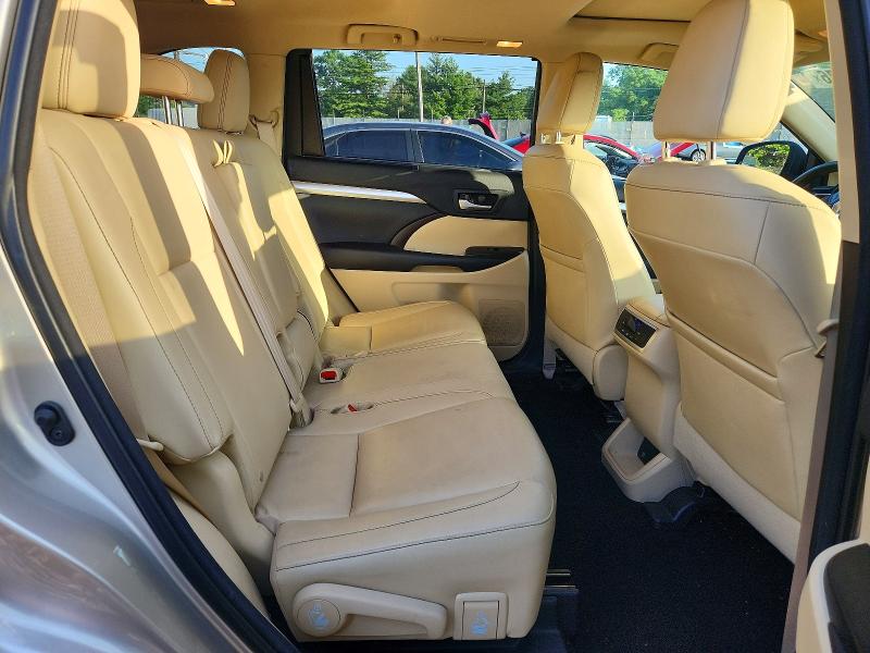 2015 Toyota Highlander მანქანა იყიდება აუქციონზე, vin: 5TDKKRFH2FS054457, აუქციონის ნომერი: 59600176