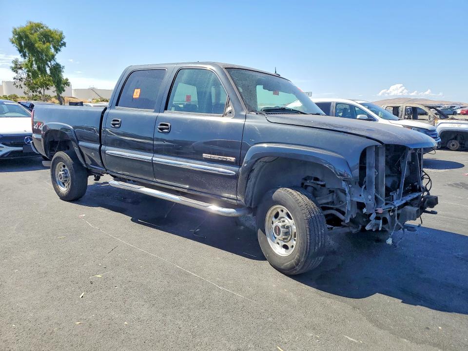 60978446 :رقم المزاد ، 1GTHK23U94F130739 vin ، 2004 Gmc Sierra مزاد بيع