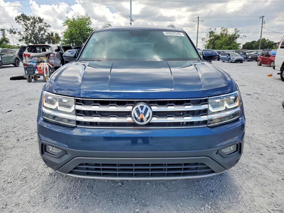 60008346 :رقم المزاد ، 1V2CR2CA8JC545400 vin ، 2018 Volkswagen Atlas مزاد بيع
