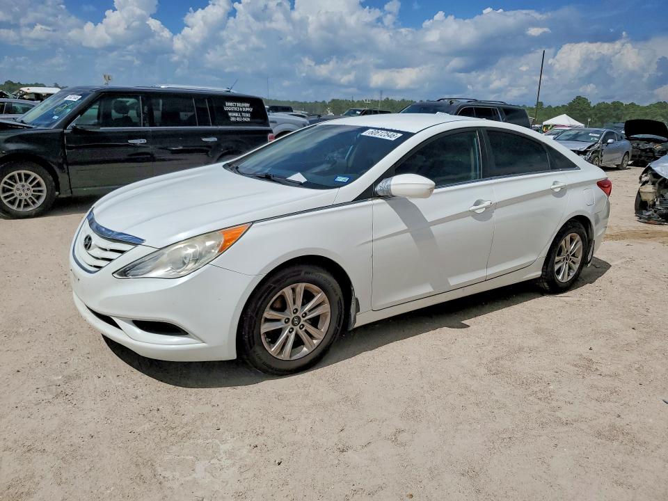 60612546 :رقم المزاد ، 5NPEB4AC2CH437473 vin ، 2012 Hyundai Sonata مزاد بيع