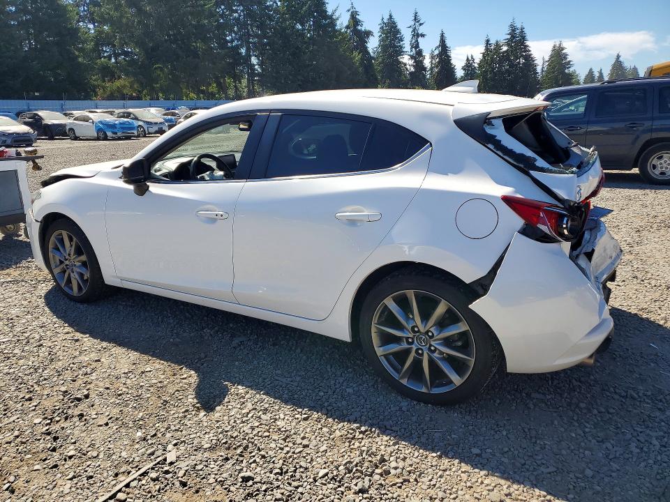2018 Mazda 3 მანქანა იყიდება აუქციონზე, vin: 3MZBN1L32JM268680, აუქციონის ნომერი: 60227496