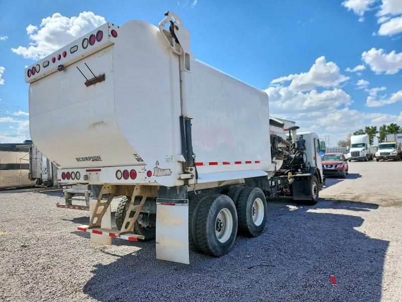 Продаж на аукціоні авто 2011 Peterbilt 320, vin: 3BPZL00X5BF120196, номер лоту: 57728166