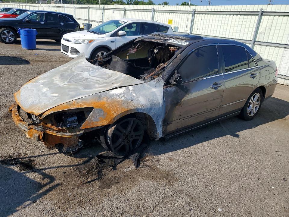 2006 Honda Accord მანქანა იყიდება აუქციონზე, vin: 1HGCM56726A144589, აუქციონის ნომერი: 60780886