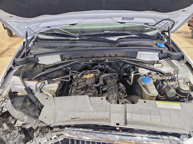 59241126 :رقم المزاد ، WA1CFAFP8CA122457 vin ، 2012 Audi Q5 مزاد بيع