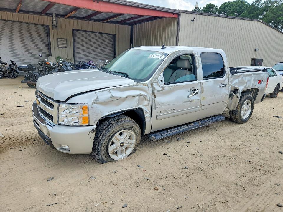 Auction sale of the 2010 Chevrolet Silverado, vin: 3GCRKSE31AG301177, lot number: 62021656