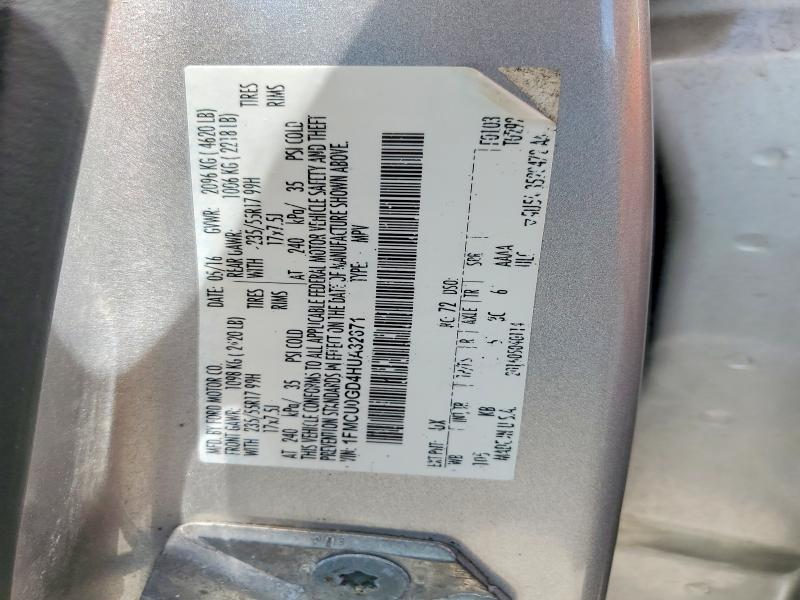 62165526 :رقم المزاد ، 1FMCU0GD4HUA32671 vin ، 2017 Ford Escape مزاد بيع