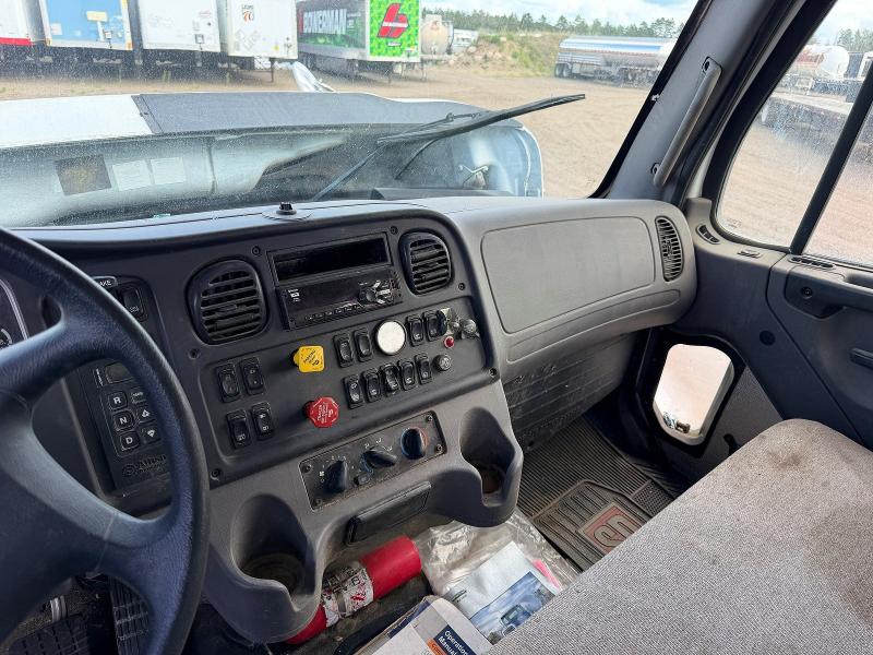 62635276 :رقم المزاد ، 1FVHG5FE3LHLU1742 vin ، 2020 Freightliner 108sd مزاد بيع