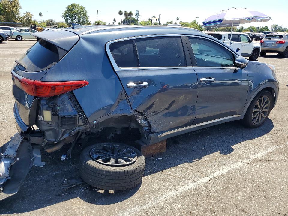 Продажа на аукционе авто 2018 Kia Sportage, vin: KNDPN3AC3J7428177, номер лота: 62994386