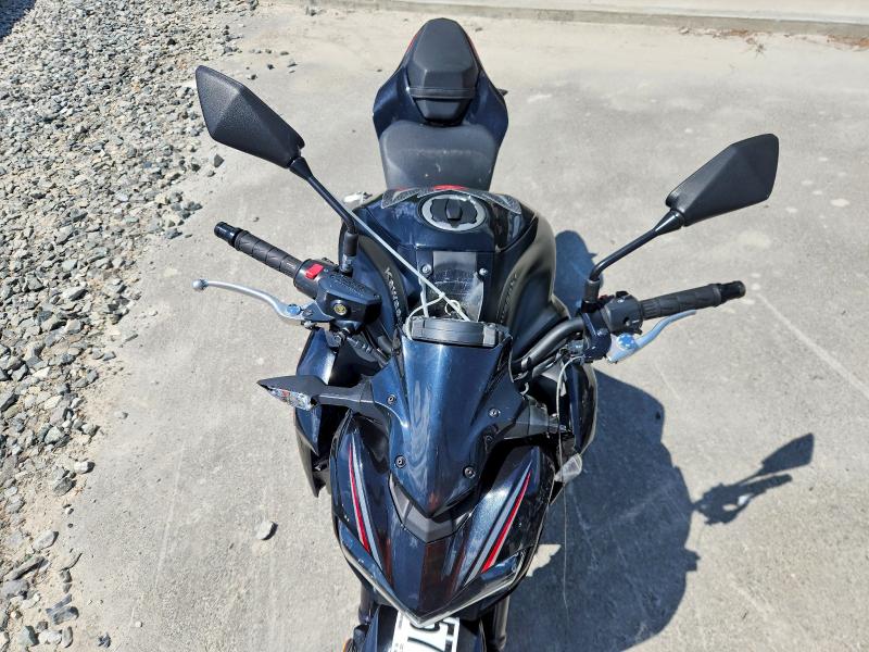 58757006 :رقم المزاد ، JKAZR2B18JA004785 vin ، 2018 Kawasaki Zr900 مزاد بيع