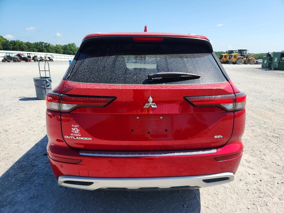 61187376 :رقم المزاد ، JA4J3VA87NZ008297 vin ، 2022 Mitsubishi Outlander مزاد بيع