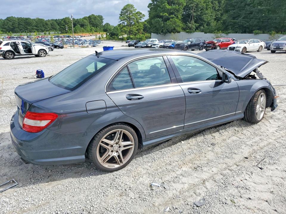 2010 Mercedes-benz C მანქანა იყიდება აუქციონზე, vin: WDDGF5EB1AF448806, აუქციონის ნომერი: 61746386