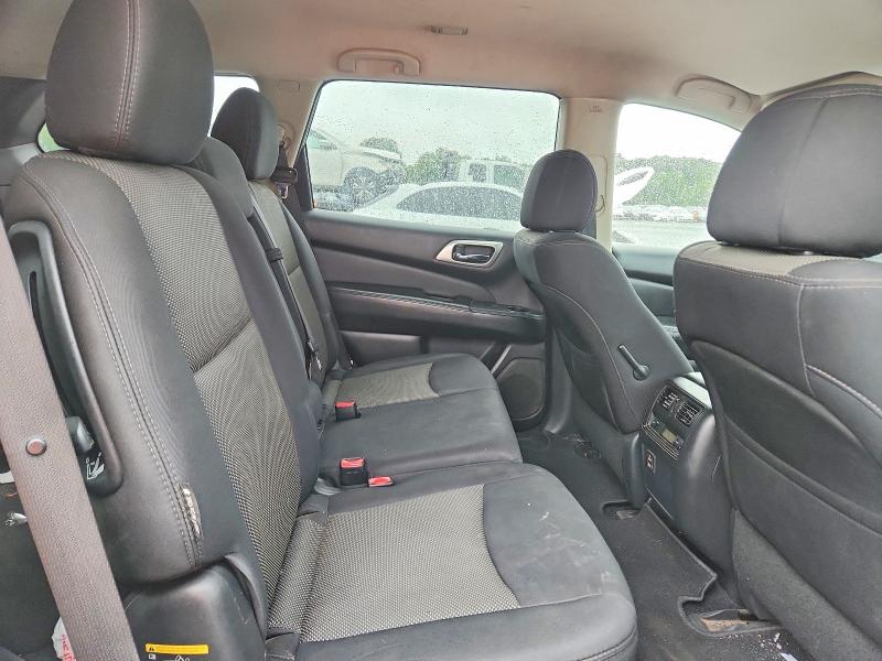 61934766 :رقم المزاد ، 5N1DR2MN3JC638053 vin ، 2018 Nissan Pathfinder مزاد بيع