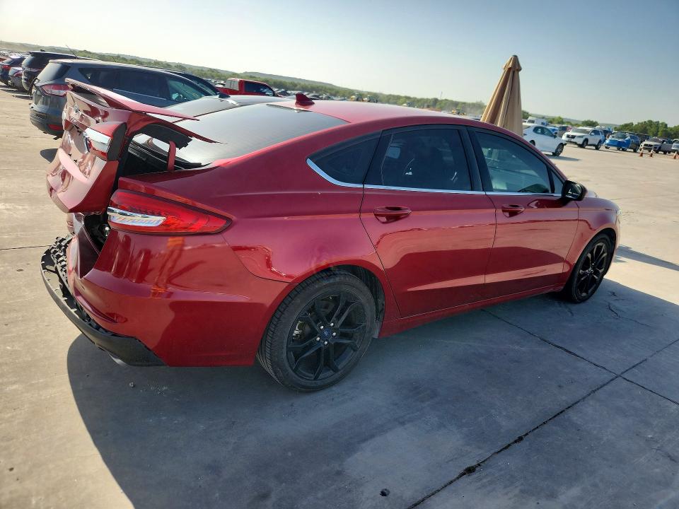 61878246 :رقم المزاد ، 3FA6P0HDXLR140757 vin ، 2020 Ford Fusion مزاد بيع