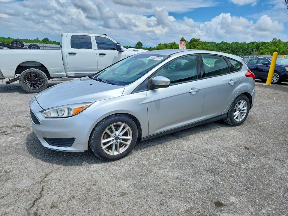 Auction sale of the 2015 Ford Focus, vin: 1FADP3K21FL381870, lot number: 61090226