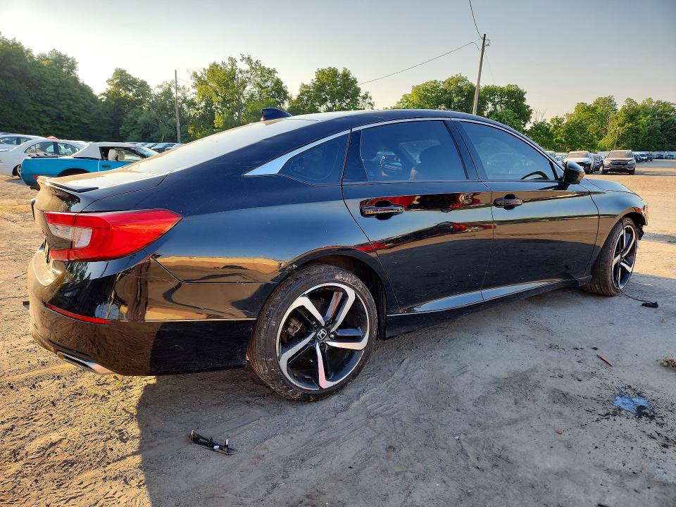 Продажа на аукционе авто 2019 Honda Accord, vin: 1HGCV1F31KA127585, номер лота: 60777676