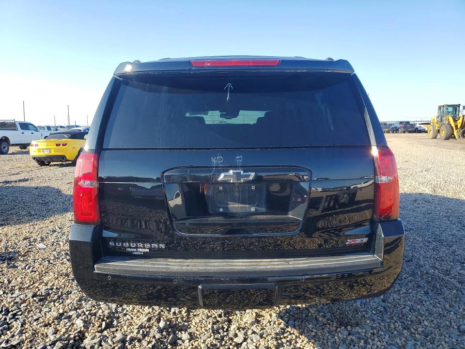 61316996 :رقم المزاد ، 1GNSKHKC8LR184619 vin ، 2020 Chevrolet Suburban مزاد بيع