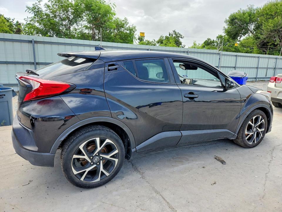 61123396 :رقم المزاد ، JTNKHMBX9J1007281 vin ، 2018 Toyota C-hr مزاد بيع