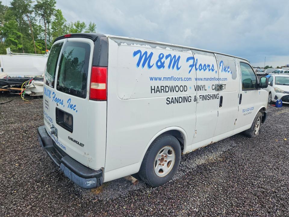 61850996 :رقم المزاد ، 1GCFG15X831176777 vin ، 2003 Chevrolet Express 1500 مزاد بيع