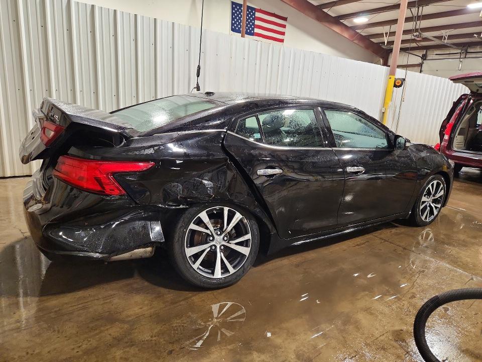 60170106 :رقم المزاد ، 1N4AA6AP9HC413373 vin ، 2017 Nissan Maxima مزاد بيع