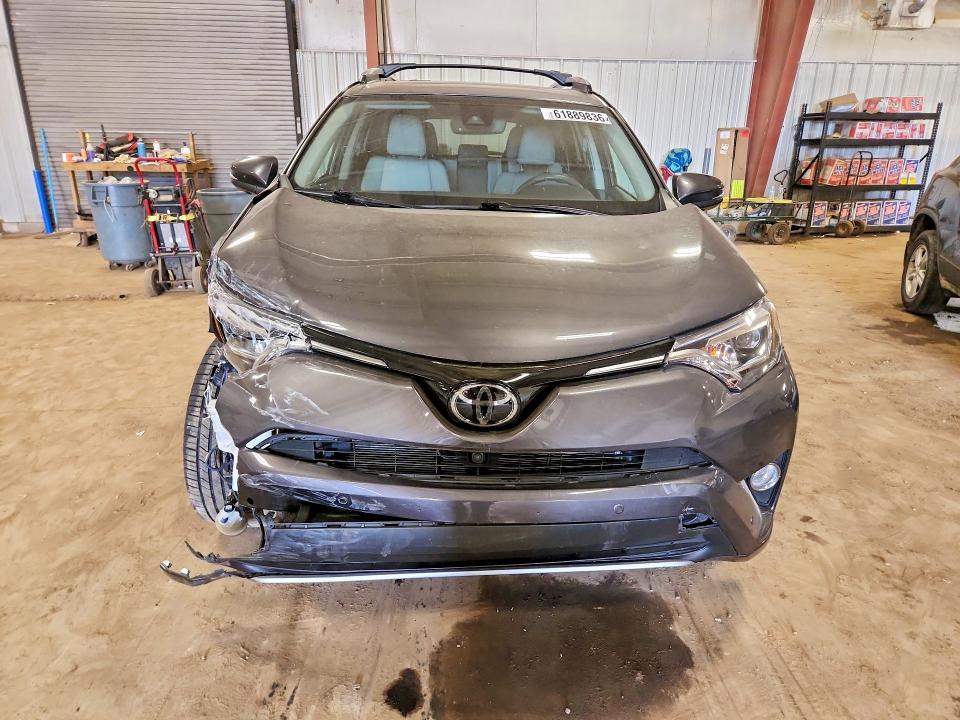 2017 Toyota Rav4 მანქანა იყიდება აუქციონზე, vin: 2T3DFREV2HW549702, აუქციონის ნომერი: 61889836