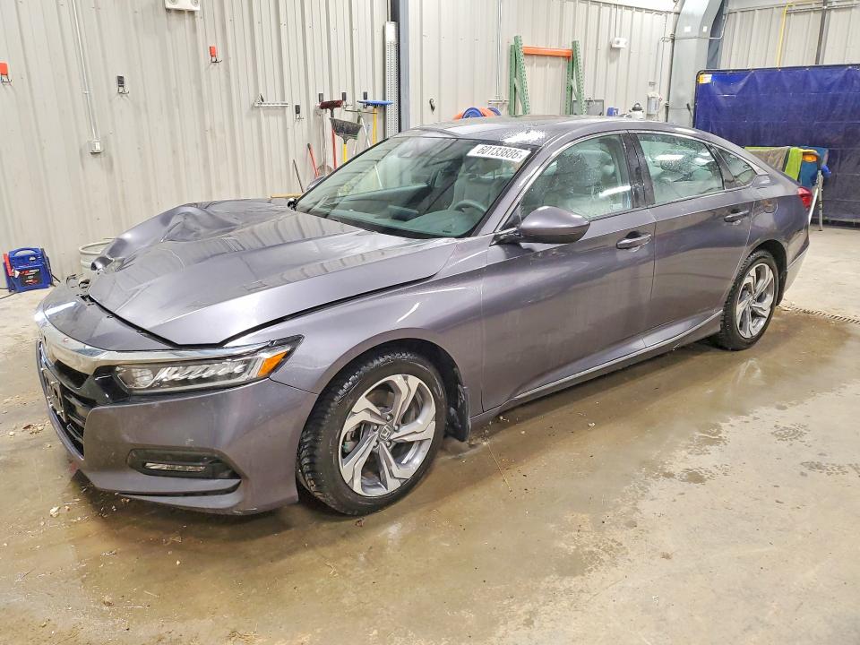 60133886 :رقم المزاد ، 1HGCV1F49JA232818 vin ، 2018 Honda Accord مزاد بيع