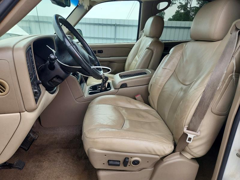 60574366 :رقم المزاد ، 3GNFK16Z35G162361 vin ، 2005 Chevrolet Suburban مزاد بيع