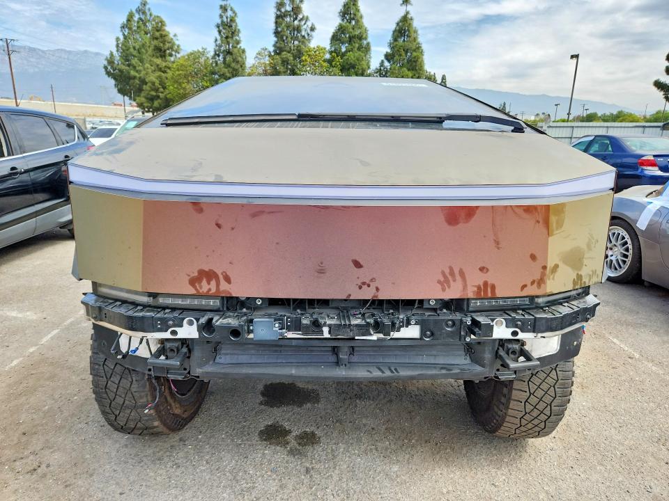 2024 Tesla Cybertruck მანქანა იყიდება აუქციონზე, vin: 7G2CEHED4RA011892, აუქციონის ნომერი: 61803466