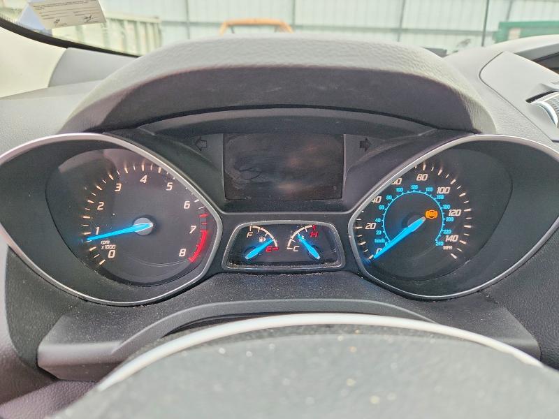 2015 Ford Escape მანქანა იყიდება აუქციონზე, vin: 1FMCU9GX7FUC21262, აუქციონის ნომერი: 61630566