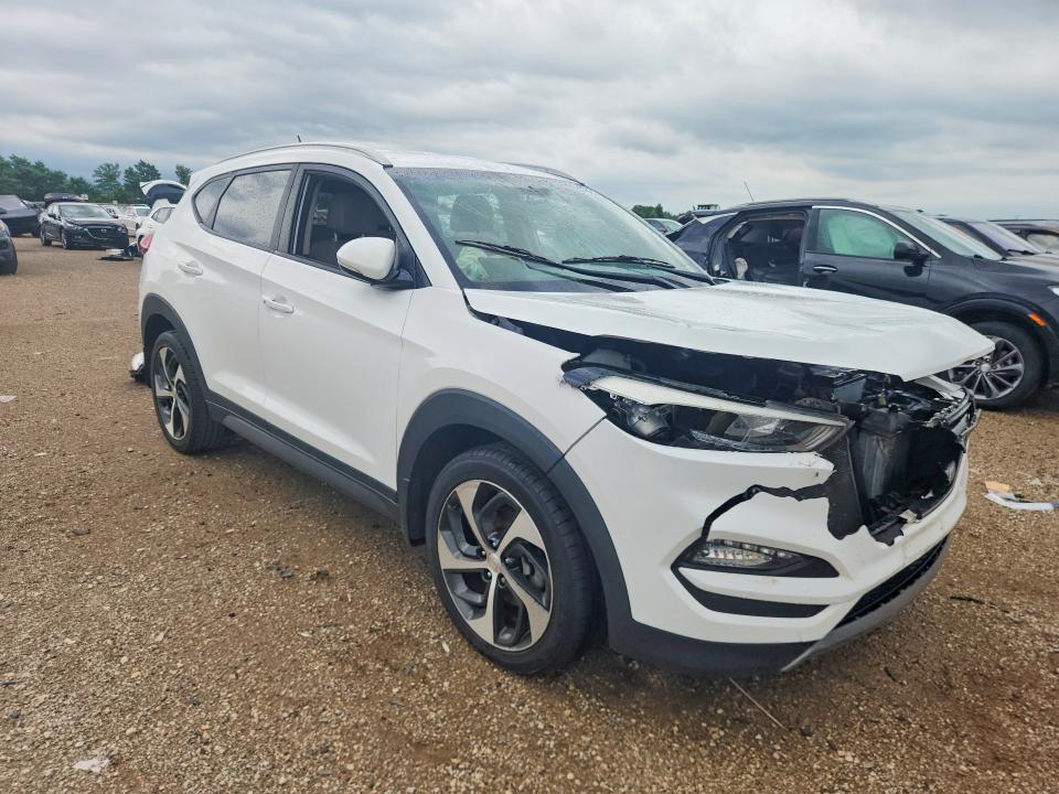 2016 Hyundai Tucson მანქანა იყიდება აუქციონზე, vin: KM8J3CA28GU221003, აუქციონის ნომერი: 62079216