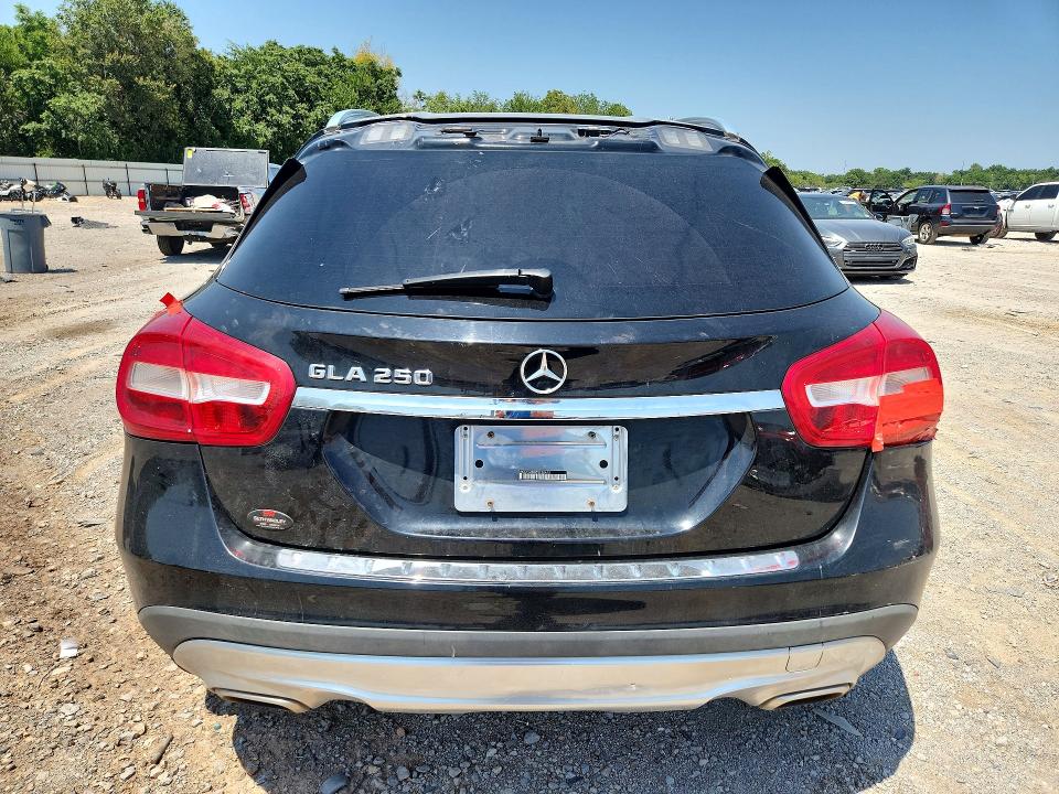 61847446 :رقم المزاد ، WDCTG4EB2FJ128473 vin ، 2015 Mercedes-benz Gla مزاد بيع